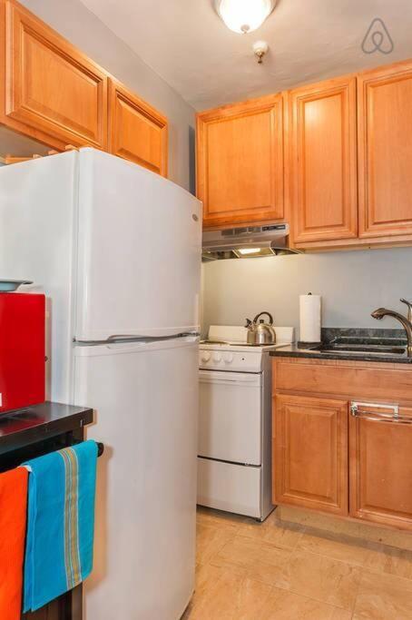 Downtown Studio Apt, Short Walk To Hospitals Бостон Екстер'єр фото